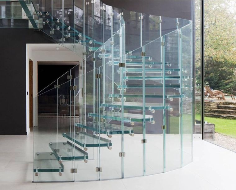 escalier-verre-moderne-design-minimaliste-interieur