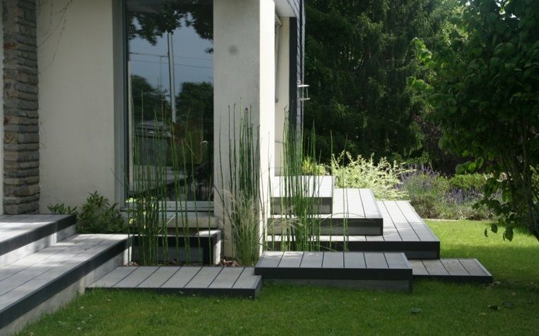 petit jardin japonais entree-maison-bassin-decking-terrasse