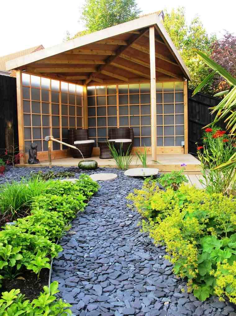 terrasse-jardin-japonais-allee-cailloux-deco-bois