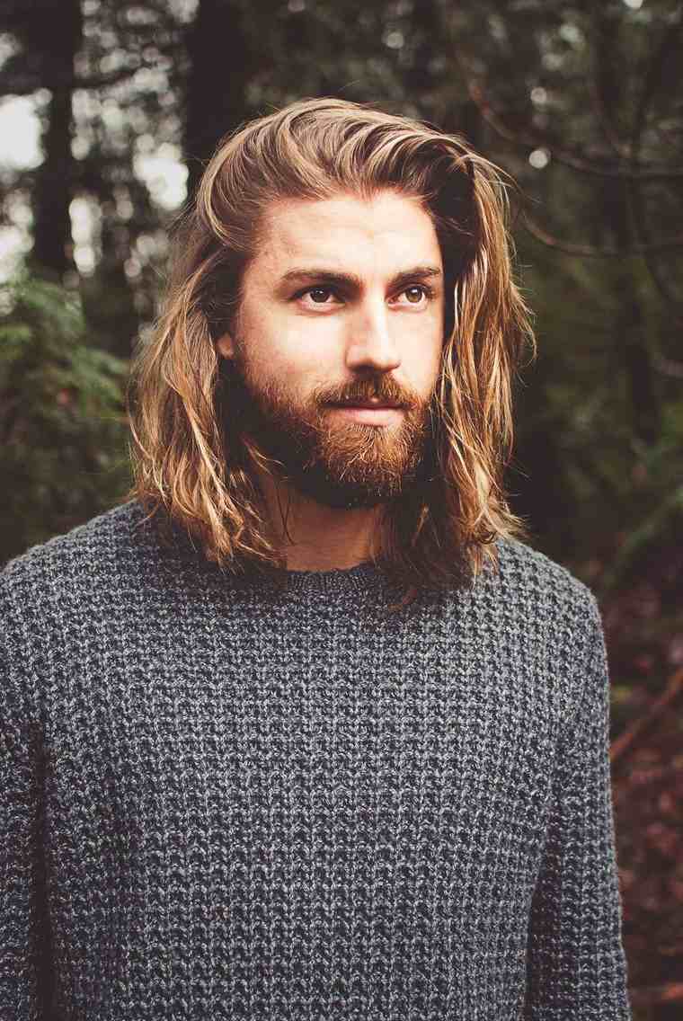 barbe-homme-cheveux-longs