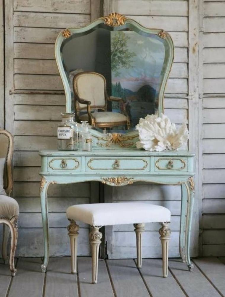 deco-vintage-luxe-chambre-meubles-anciens-miroir