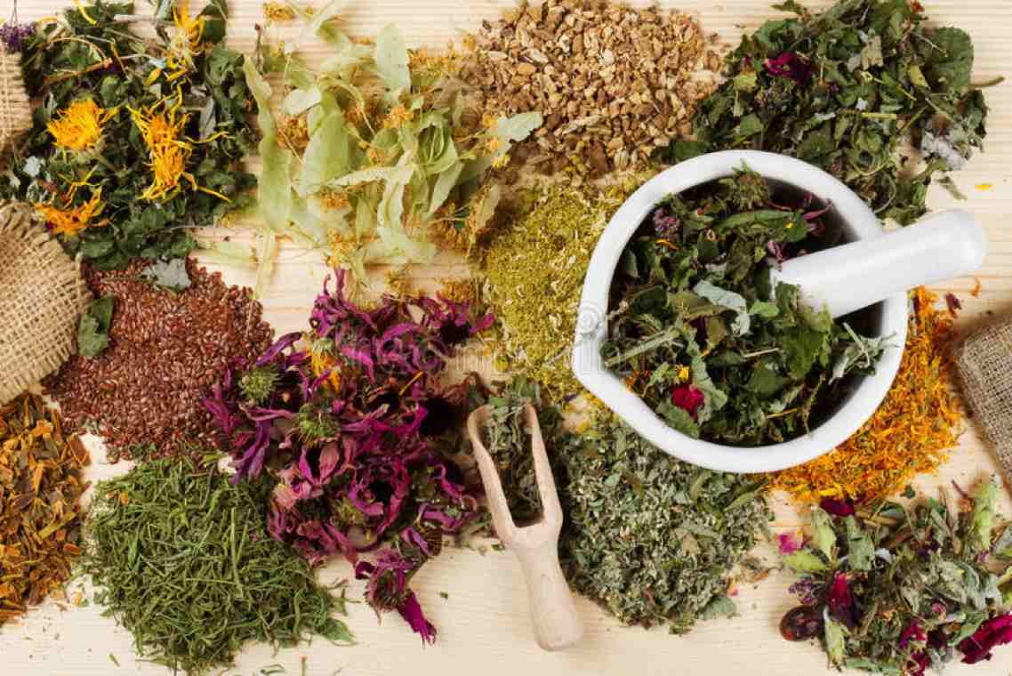 herbes médicinales sechees-sur-la-table