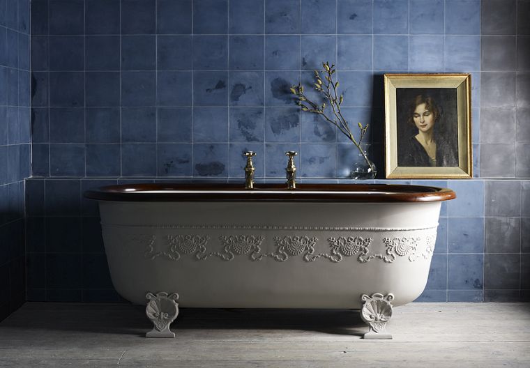 inspiration salle de bain chic bleu-marin-carrelage-tendance