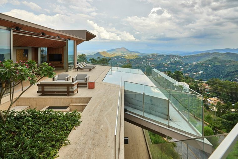 maison de la montagne Bresil-avec-piscine-design-Anastasia-Arquitetos-architecture-ensemble