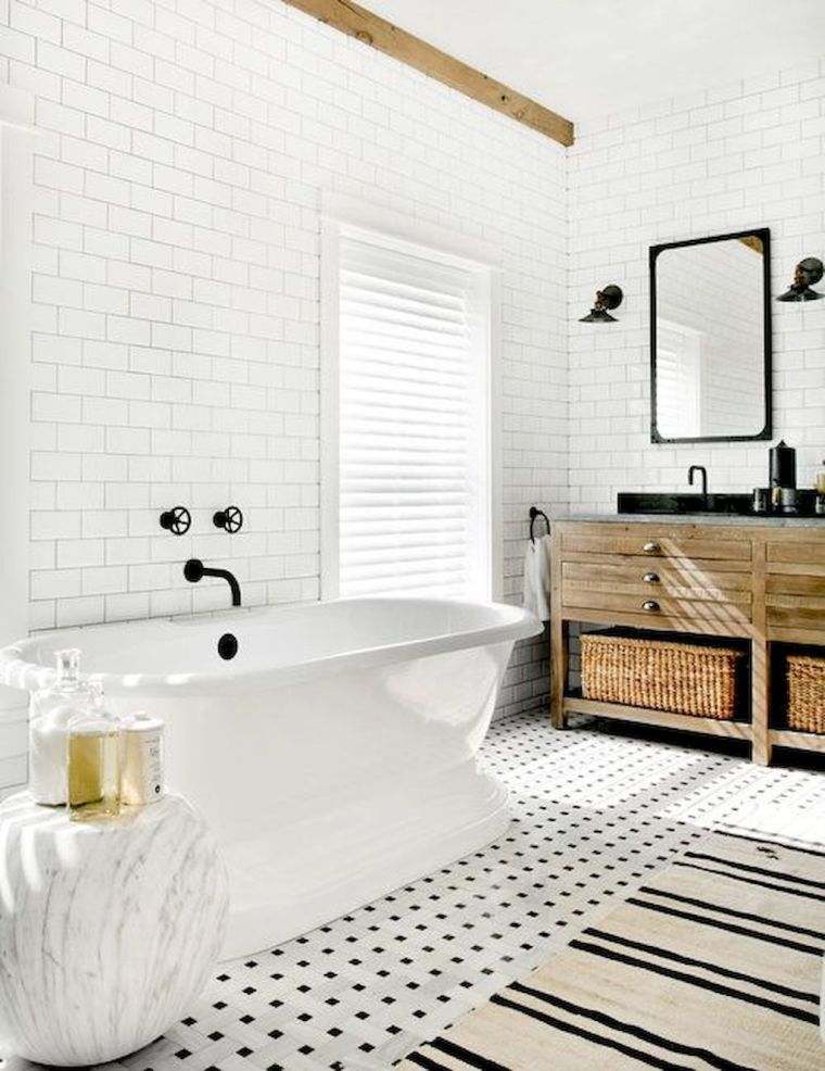 salle-de-bain-robinetterie-design-couleur-noire