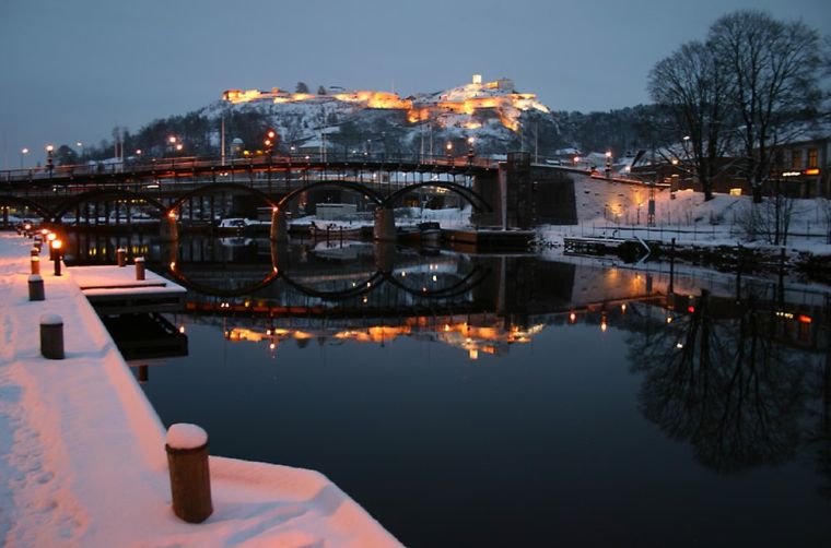 villes-norvege-halden-en-hiver-photos