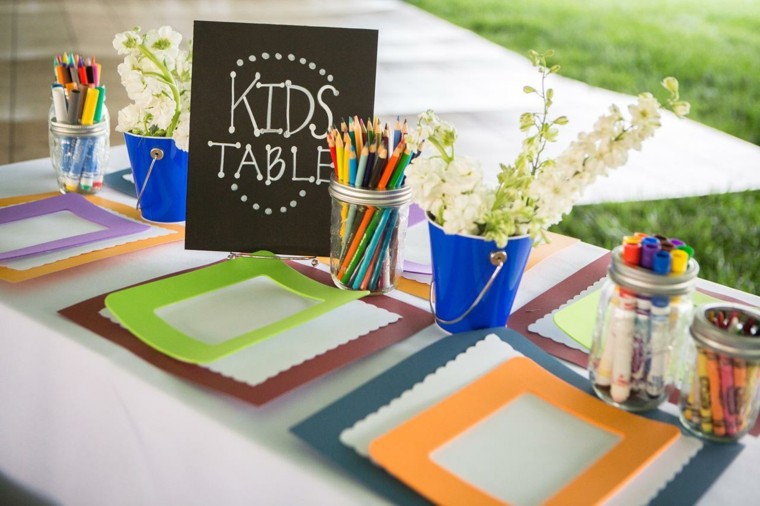 occuper les enfants pendant-mariage-table-coloriage