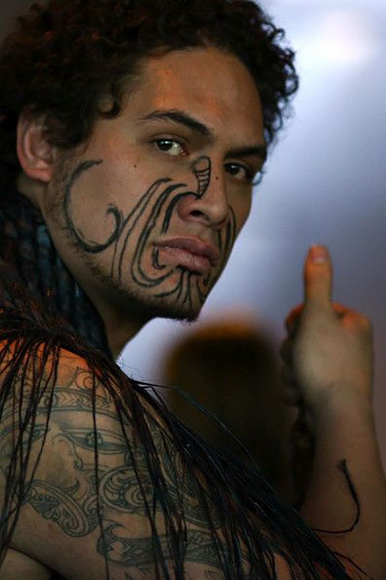 tatouage maori traditionnel homme