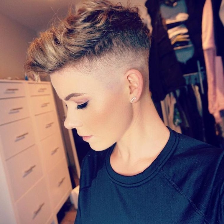 coupe cheveux femme rase