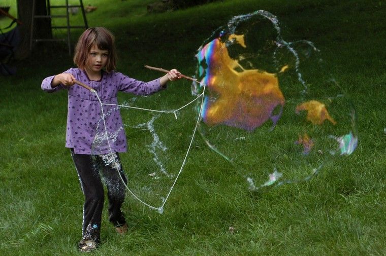 bulle-geante-projet-creatif-diy-enfant