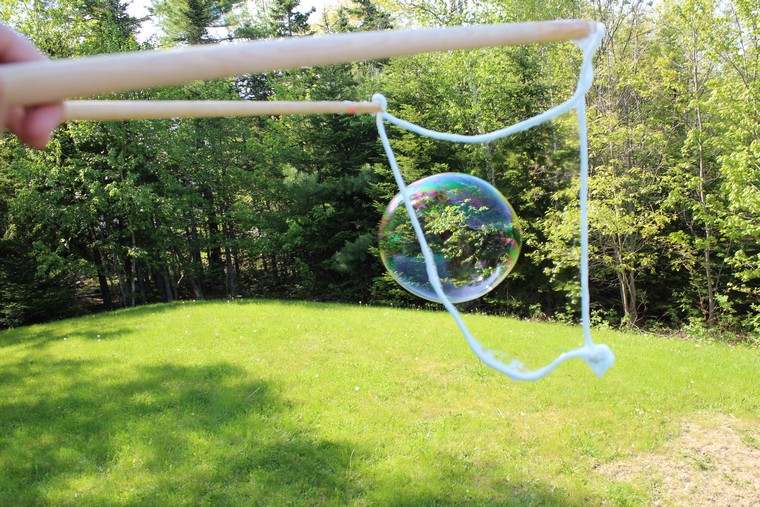 bulles géantes comment faire baguette activité enfant 