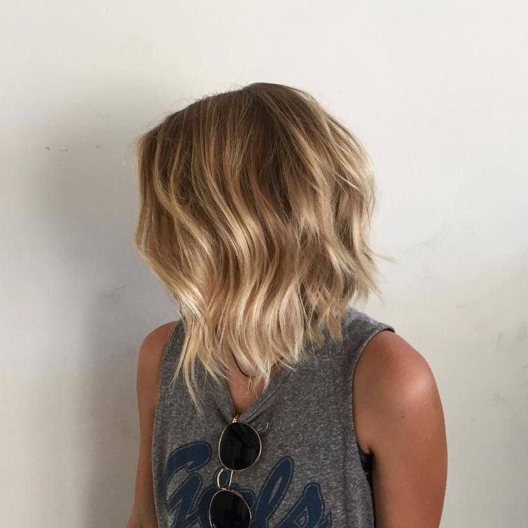 couleur-cheveux-tendance-2018-balayage-blonde