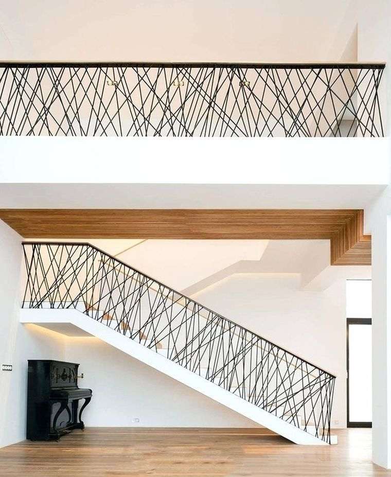 escalier-deco-moderne-blanc-metal