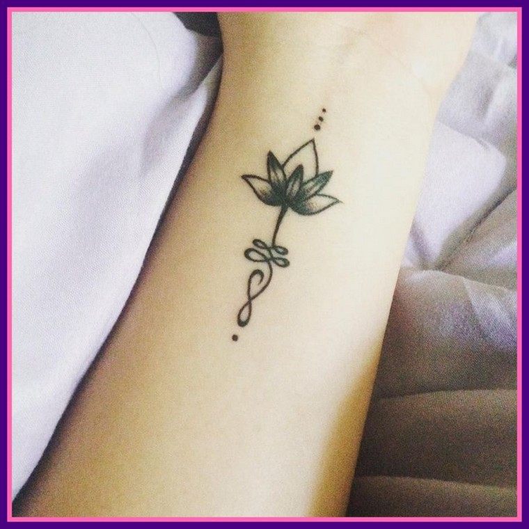 lotus-tatouage-tendance-fleur-idee