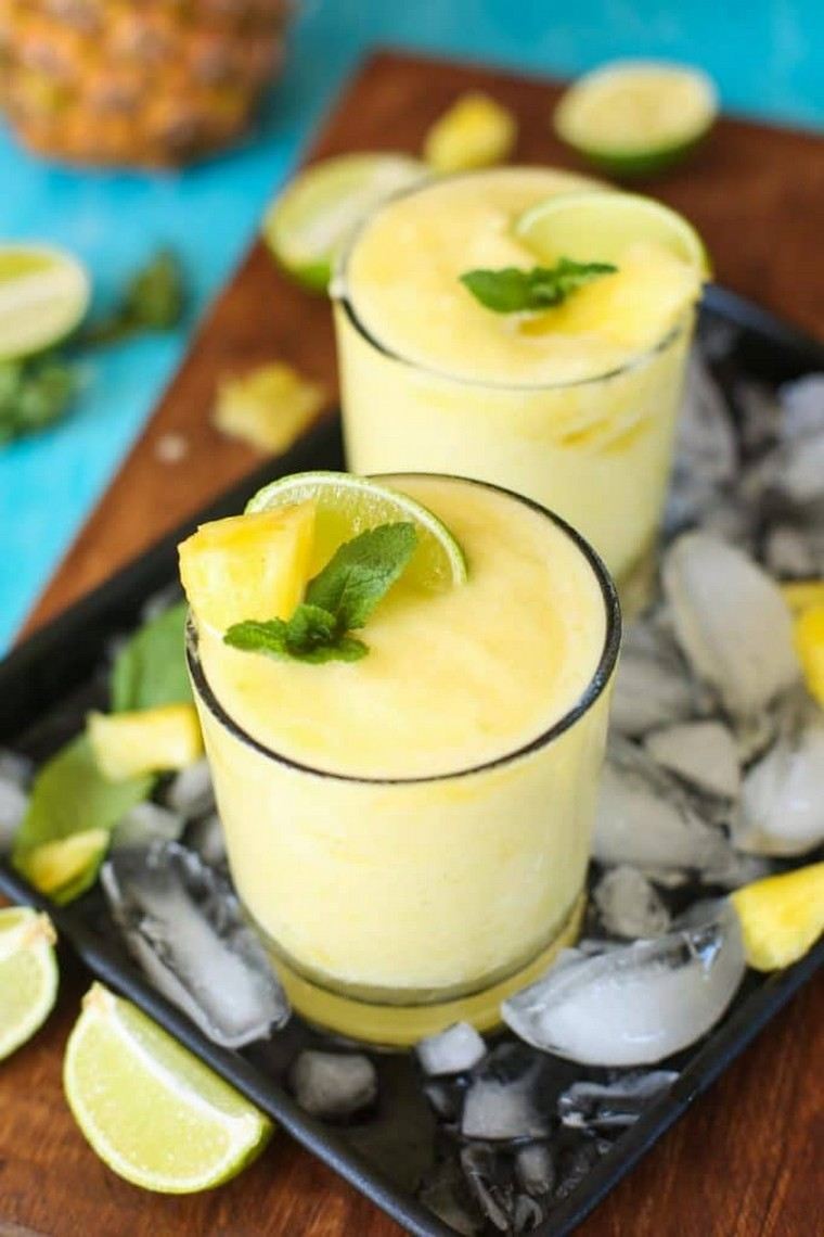margarita-ananas-boisson-rafraichissante-ete