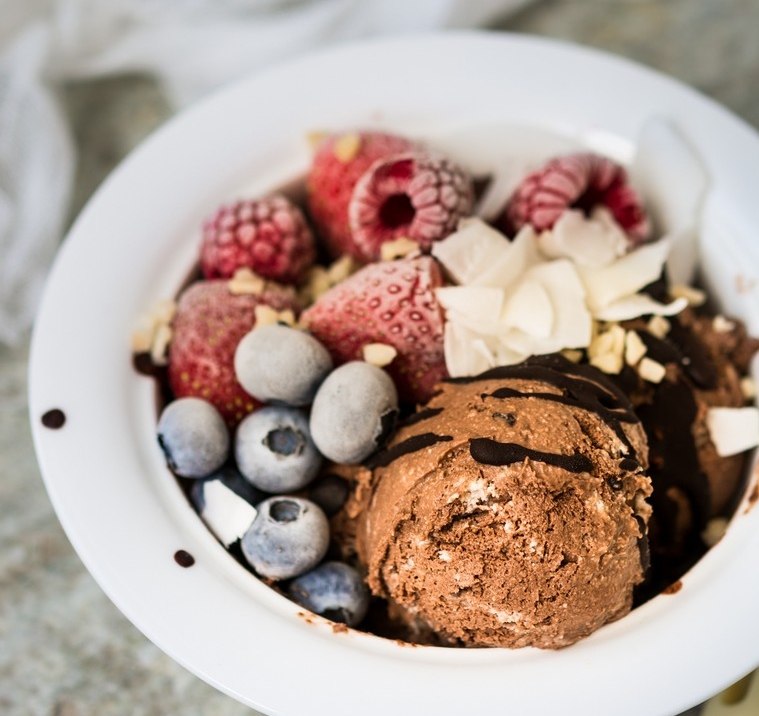 recette glace maison idée sain équilibré chocolat fruits rouges