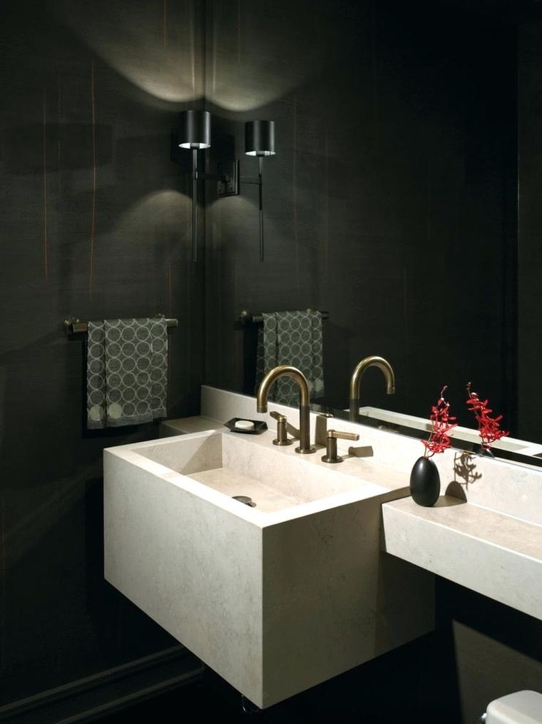 salle-de-bain-noire-et-blanche-peinture-meuble-vasque-design