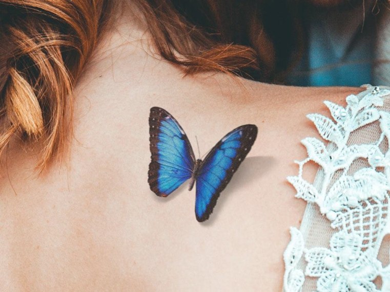 tatouage sur l’épaule papillon