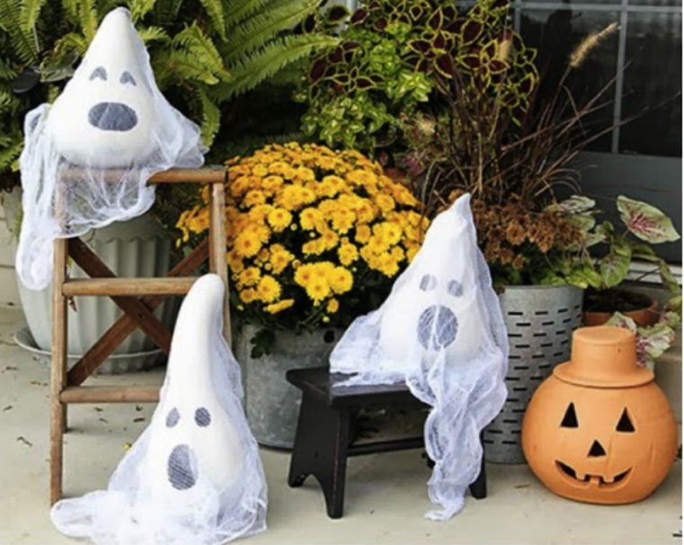 Déco maison Halloween fantomes-gourmands5