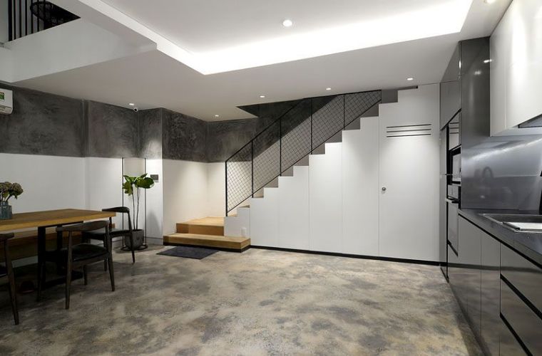 escalier avec rangement moderne-petite-toilette