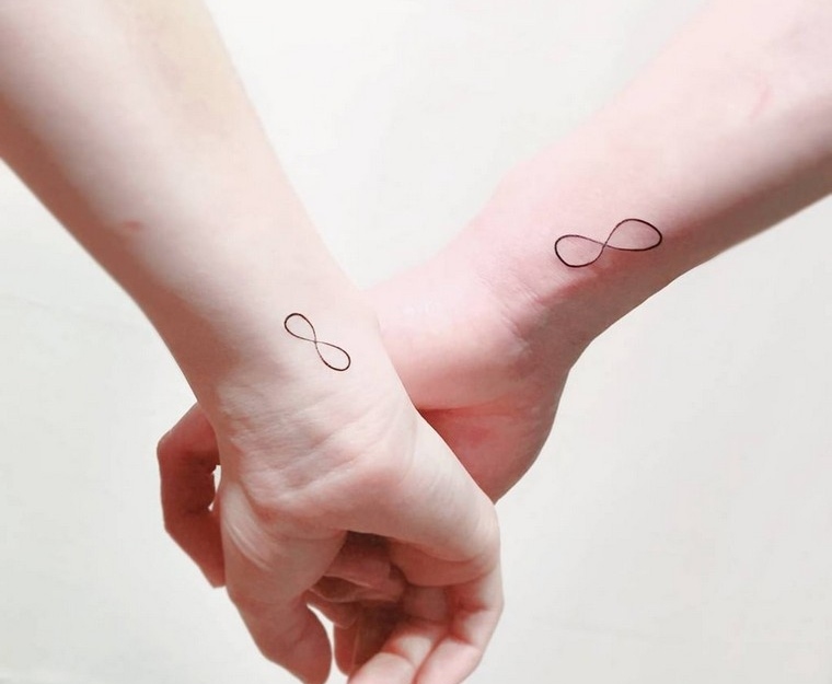 tatouage infini tatouage couple tatouage poignet mariage idée