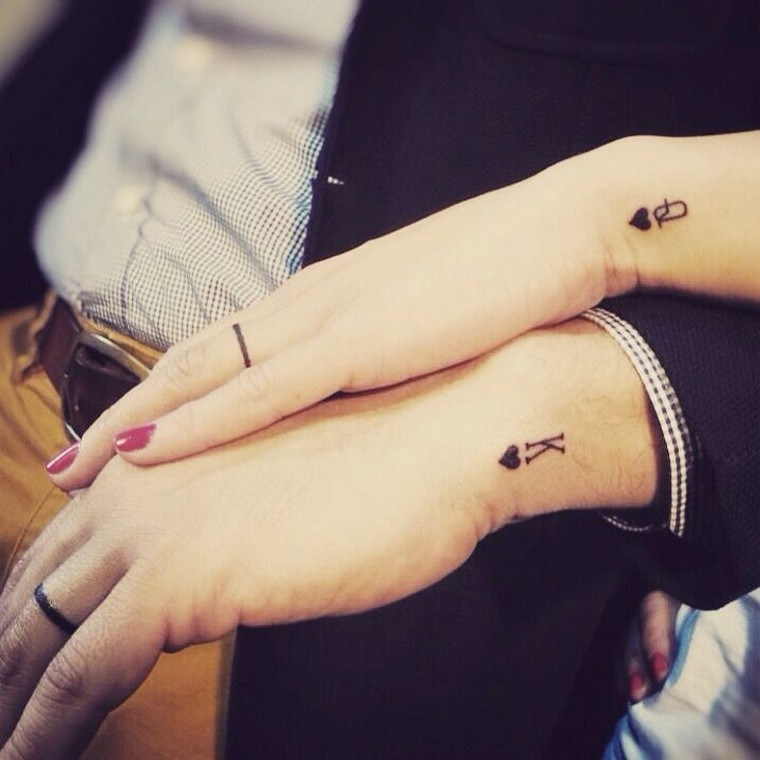 tatouage couple idée tatouage mariage poignet