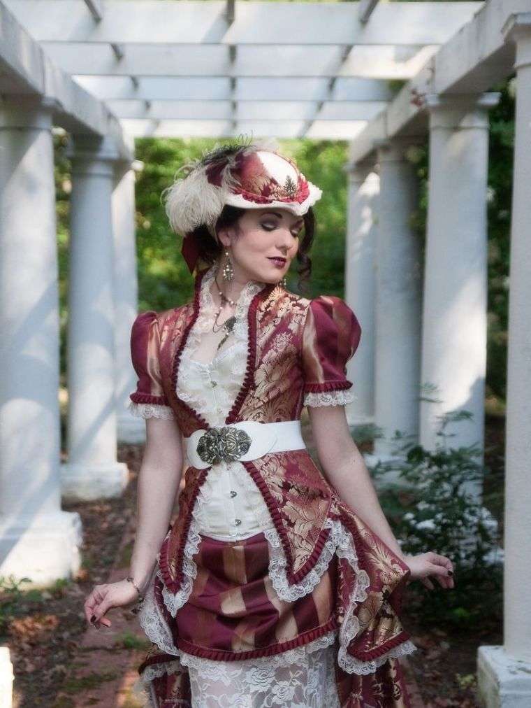 tenue steampunk mariage-robe-rouge-et-blanc