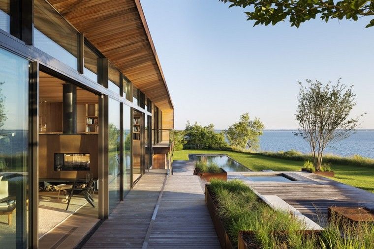 terrasse-exterieur-maison-de-luxe-moderne