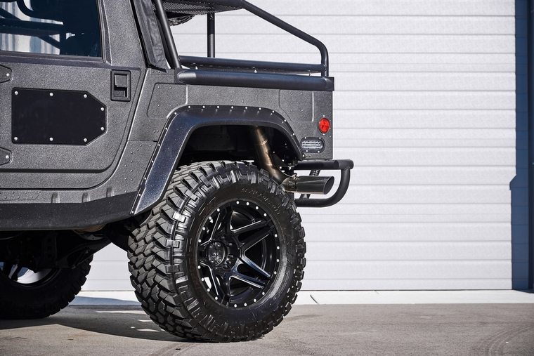 hummer-h1-launch-edition-am-general-hmmwv-roue-arriere