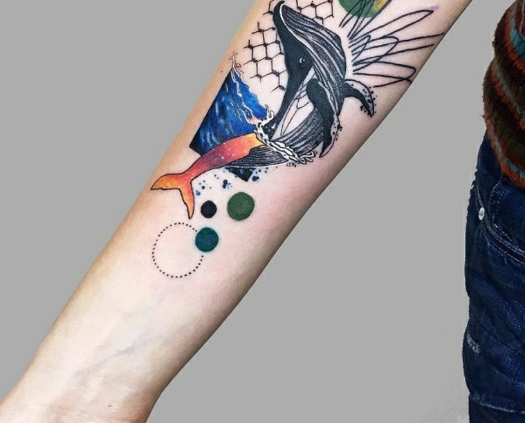 tatouage baleine idée tatouage bras avant bras tatouage couleurs