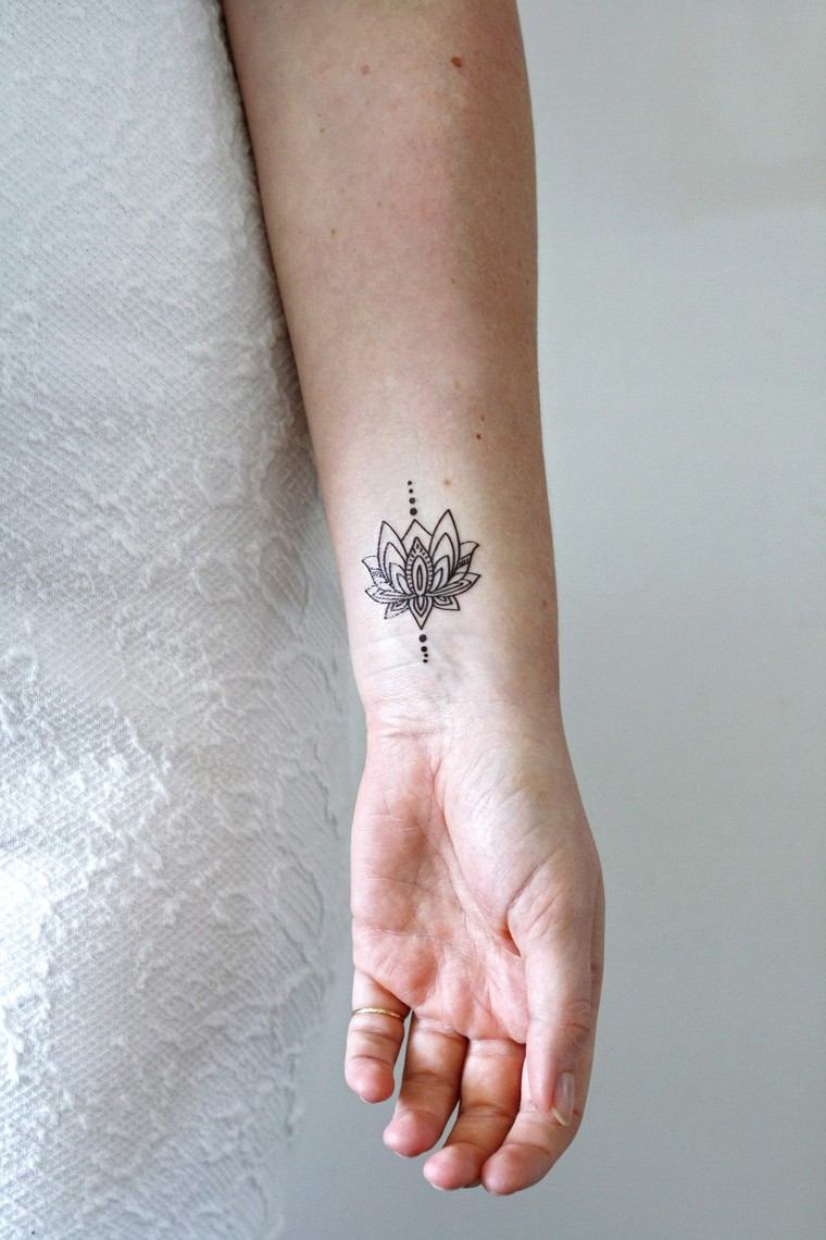 lotus-tatouage-temporaire