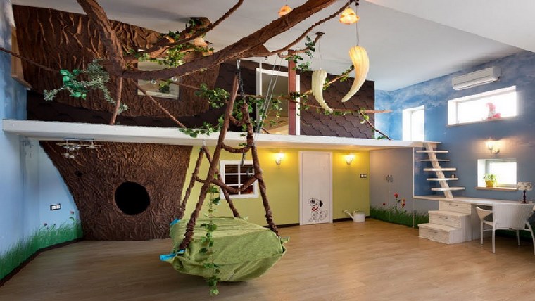 Salle de jeux enfant installation arbre balaçoire
