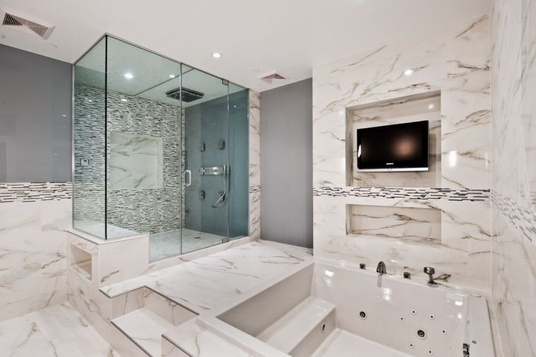 déco salle de bain marbre avec cabine douche