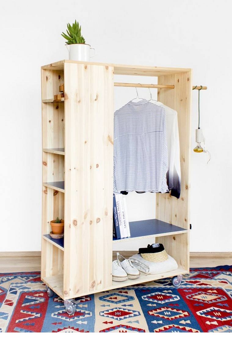 dressing-espace-bois-airbnb-idees