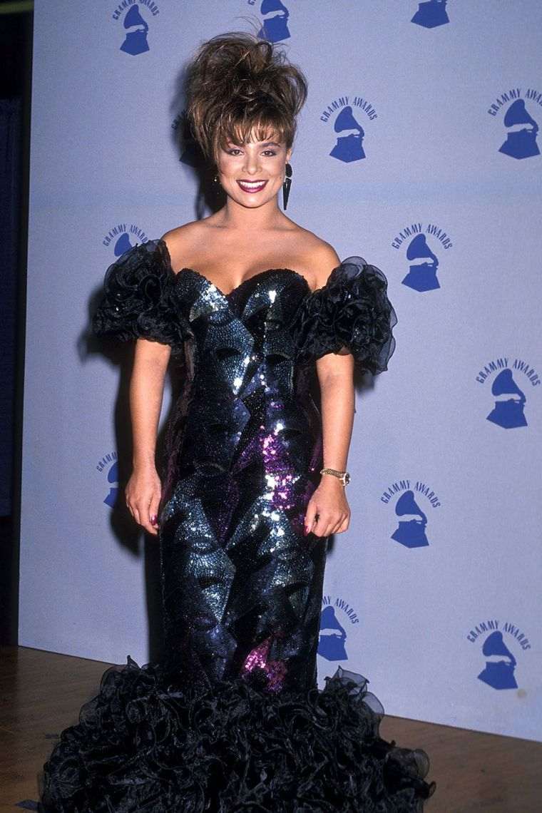 look original grammy awards robe de celebrite