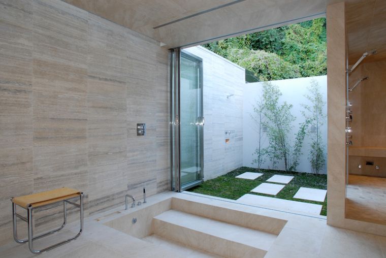 salle de bain ouverte piscine pierre naturelle