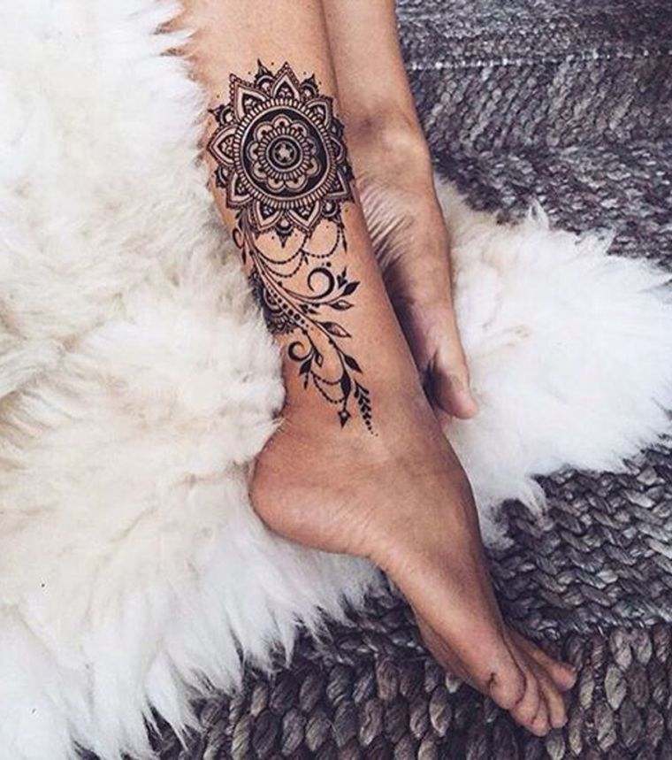 tatouage mandala pour jambe