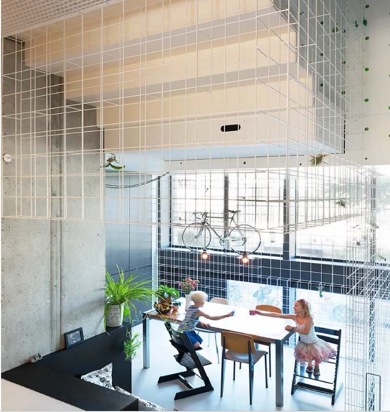 Le loft casco Amsterdam superloft FABRICations Marc Koehler Architectes salle manger