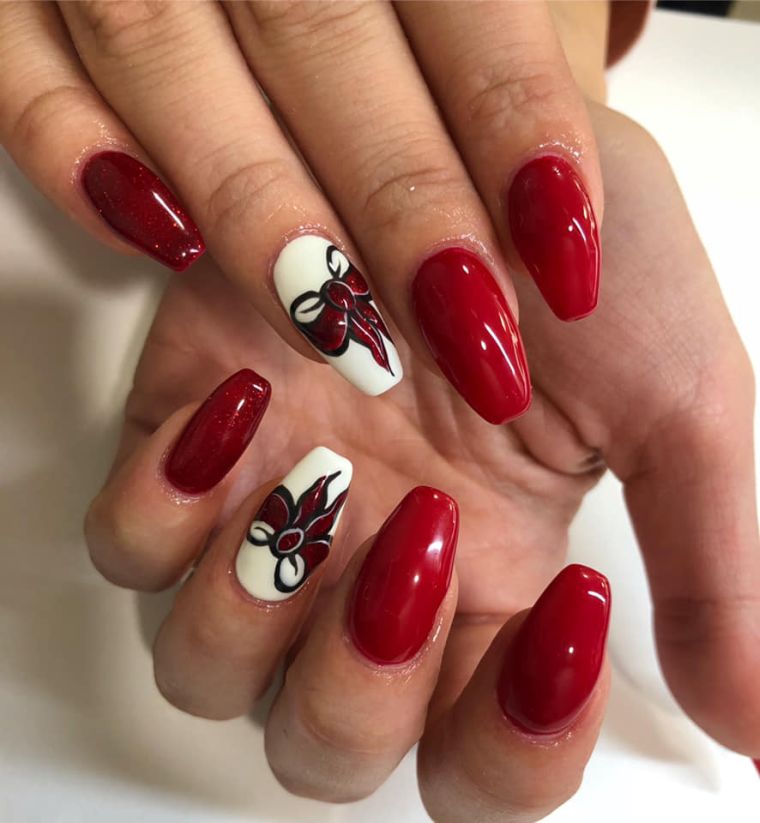 couleur tendance ongles rouge