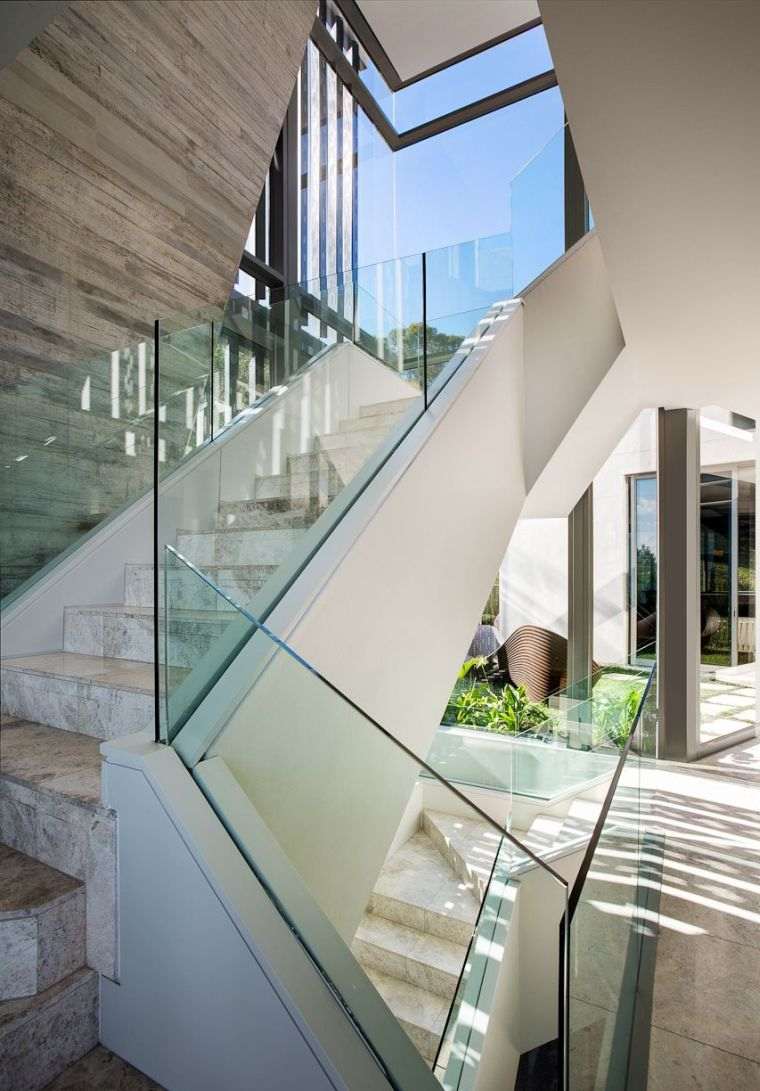 escalier interieur en marbre