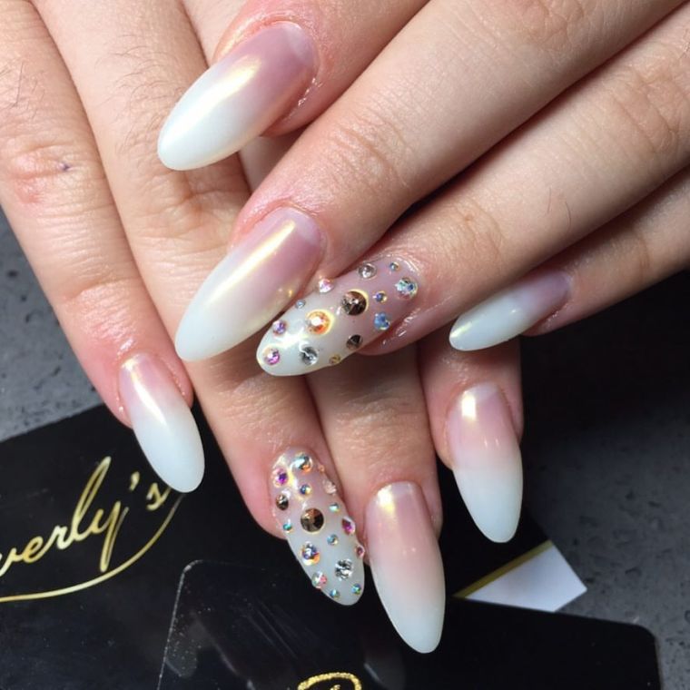 idee deco ongles printemps-couleur