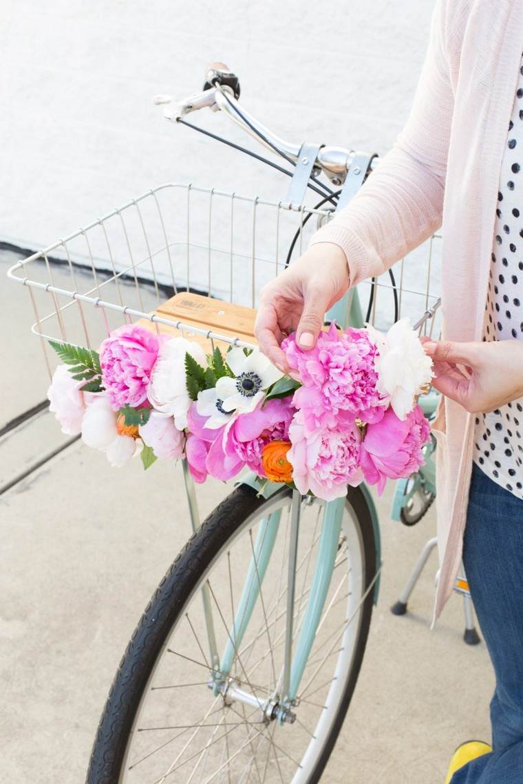 panier vélo vintage déco fleurs printemps