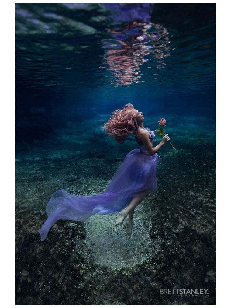 photos de sirene sous eau