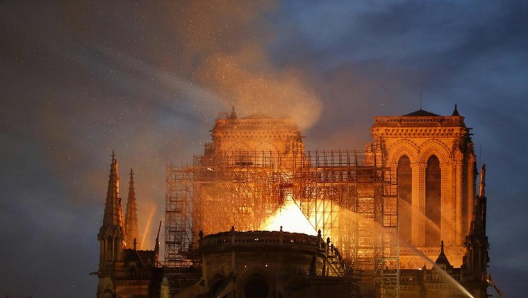 Notre-Dame de Paris ravagée incendie