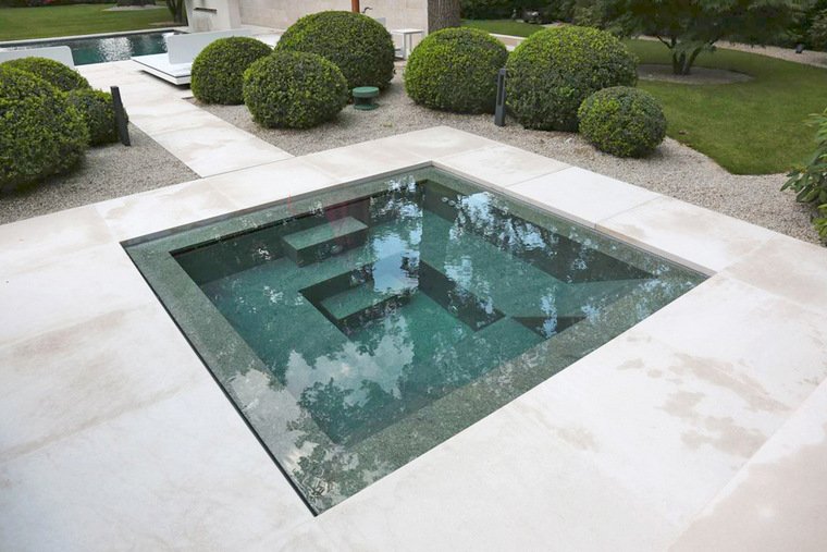 aménagement spa extérieur jacuzzi carré marbre