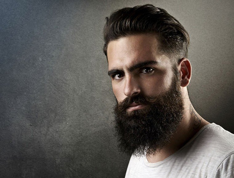 homme barbe idée look cheveux coupe