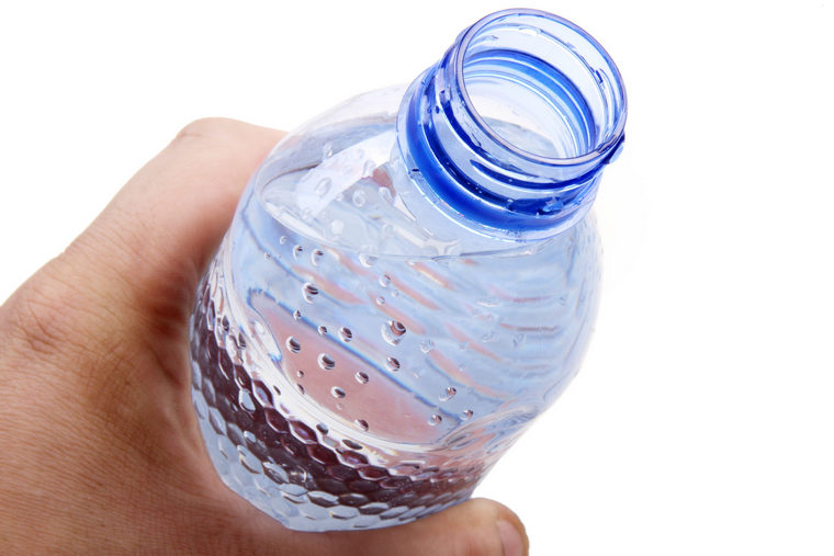 hémorroïdes traitement boire eau