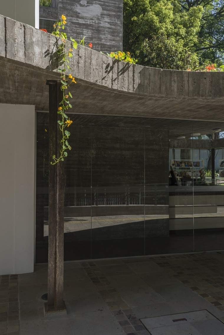 patrimoine culturel Brésil maison Rosa Kiefer architectes béton verre bois
