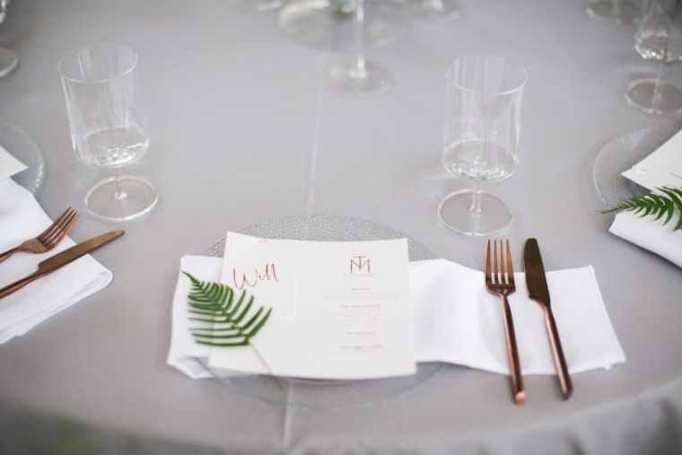table mariage deco minimaliste