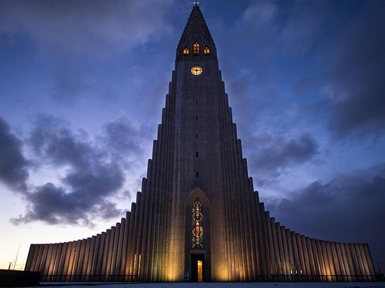 architecture-moderne-design-batiment-reykjavik-iceland